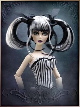 Wilde Imagination - Evangeline Ghastly - Timeless Evangeline - Doll